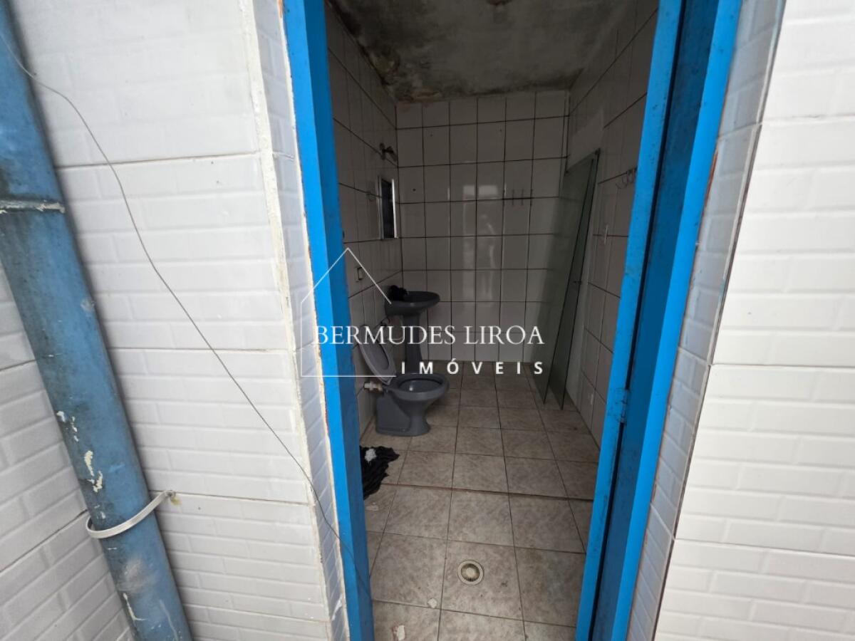 Apartamento com 305 m² em Centro, Mongaguá