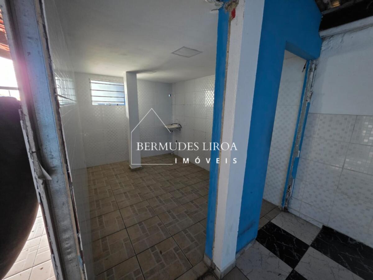 Apartamento com 305 m² em Centro, Mongaguá
