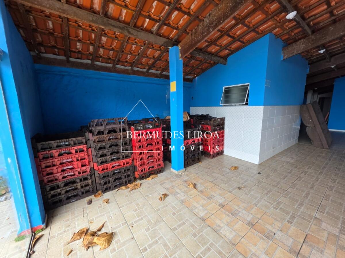 Apartamento com 305 m² em Centro, Mongaguá
