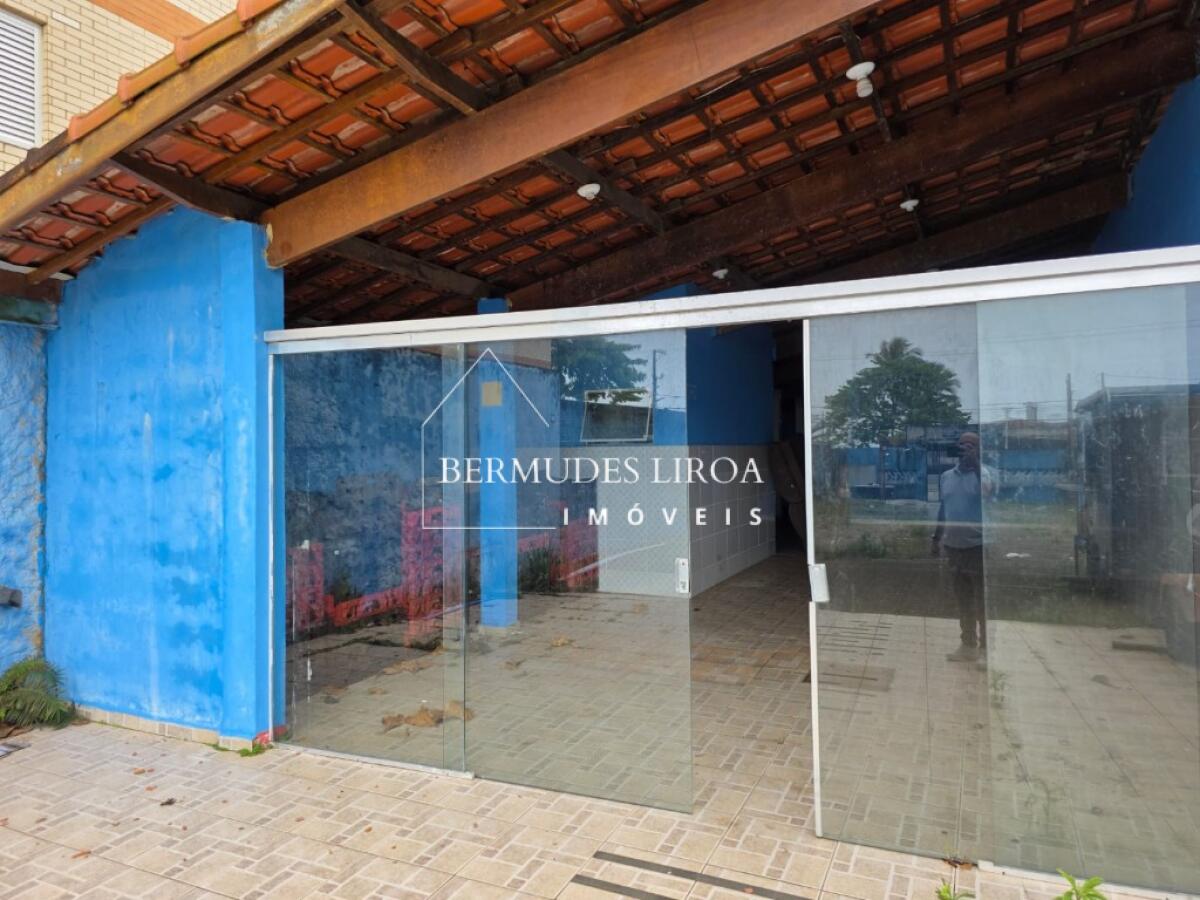 Apartamento com 305 m² em Centro, Mongaguá