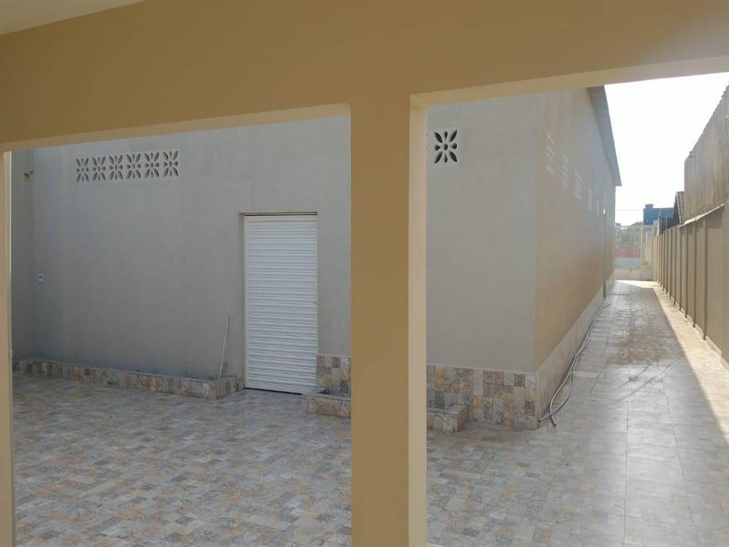 Apartamento com 426 m² em Jardim Belas Artes, Itanhaém