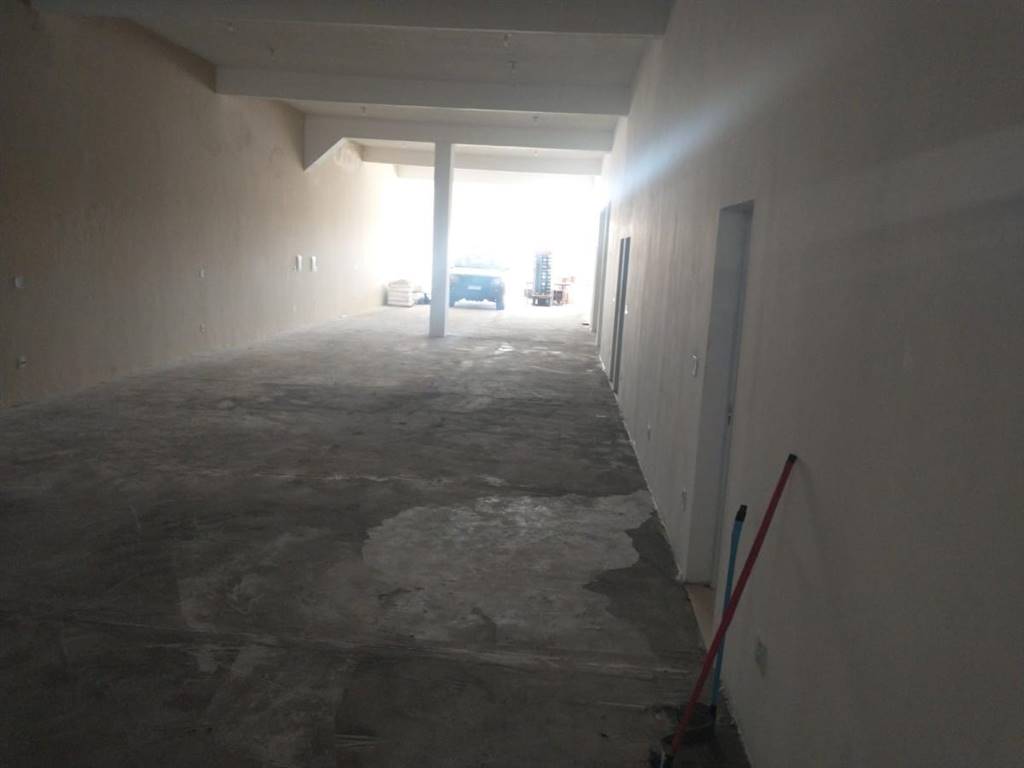 Apartamento com 426 m² em Jardim Belas Artes, Itanhaém