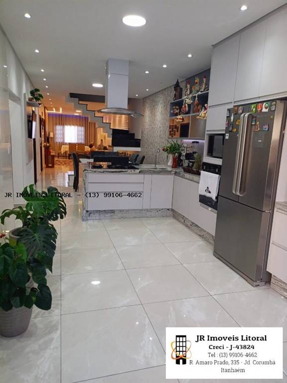 Casa com 5 quartos e 210 m² em Jardim Belas Artes, Itanhaém