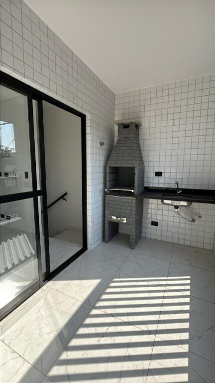 Casa com 2 quartos e 65 m² em Vila Caiçara, Praia Grande
