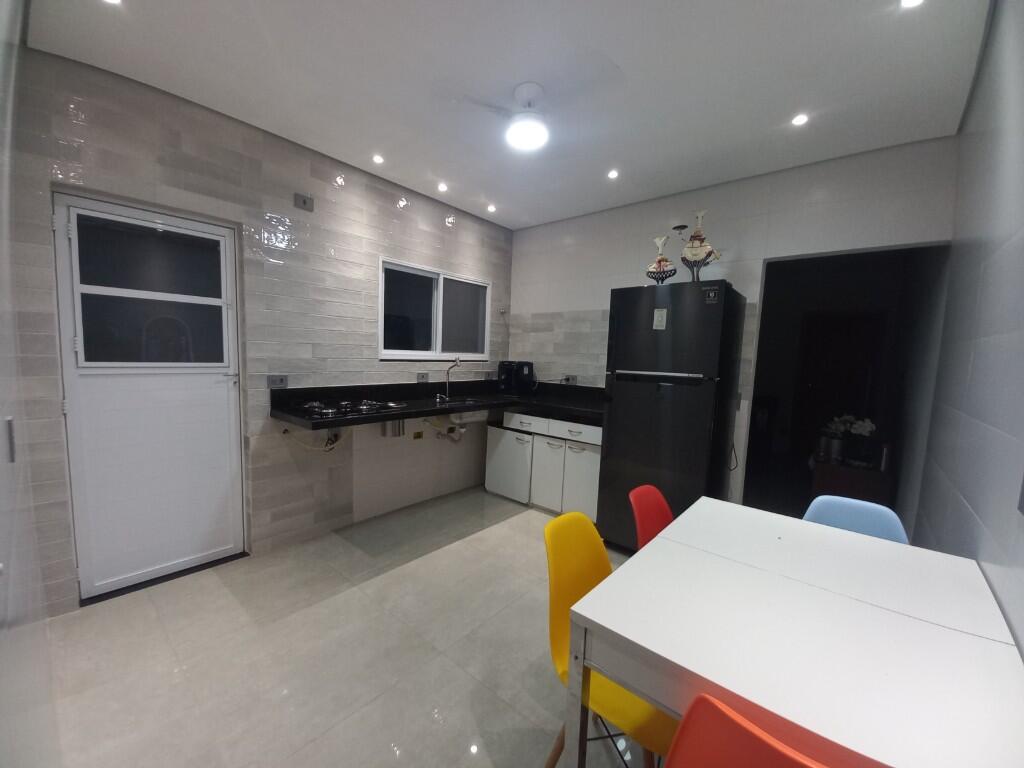 Casa com 2 quartos e 104 m² em Vila Caiçara, Praia Grande