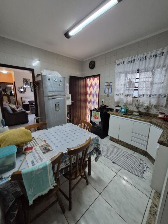 Casa com 2 quartos e 67 m² em Vila Caiçara, Praia Grande