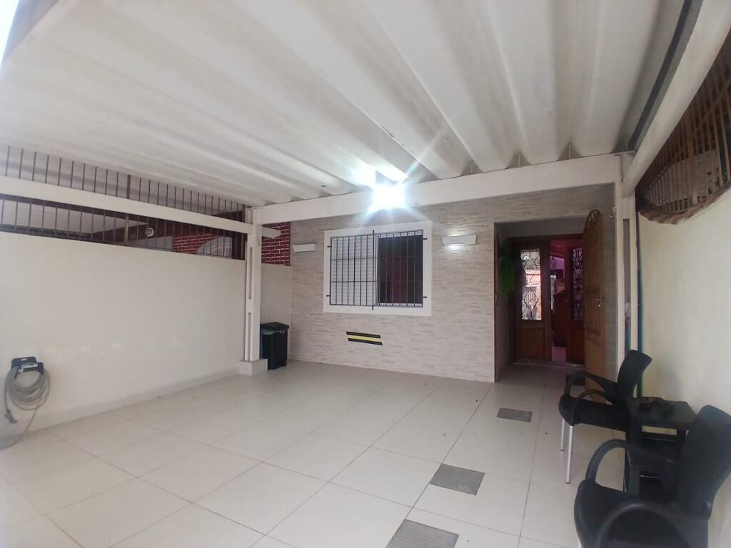 Casa com 3 quartos e 90 m² em Vila Caiçara, Praia Grande