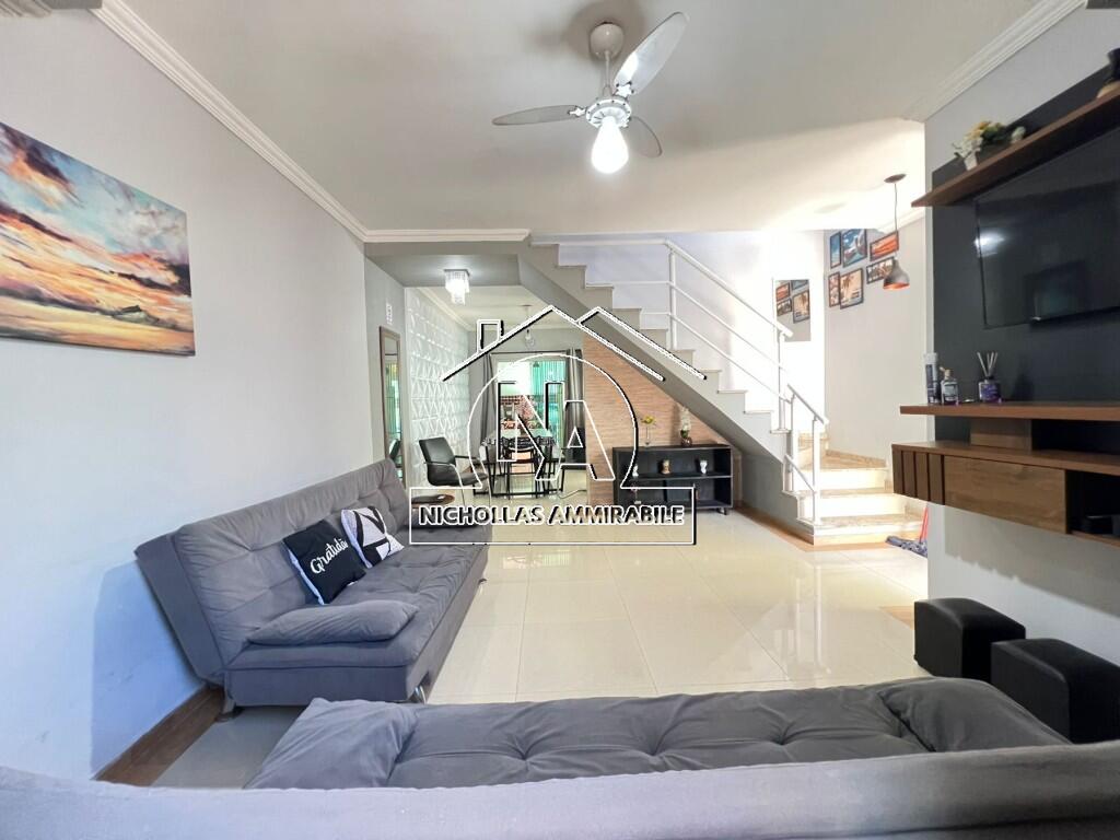 Casa com 3 quartos e 121 m² em Vila Caiçara, Praia Grande