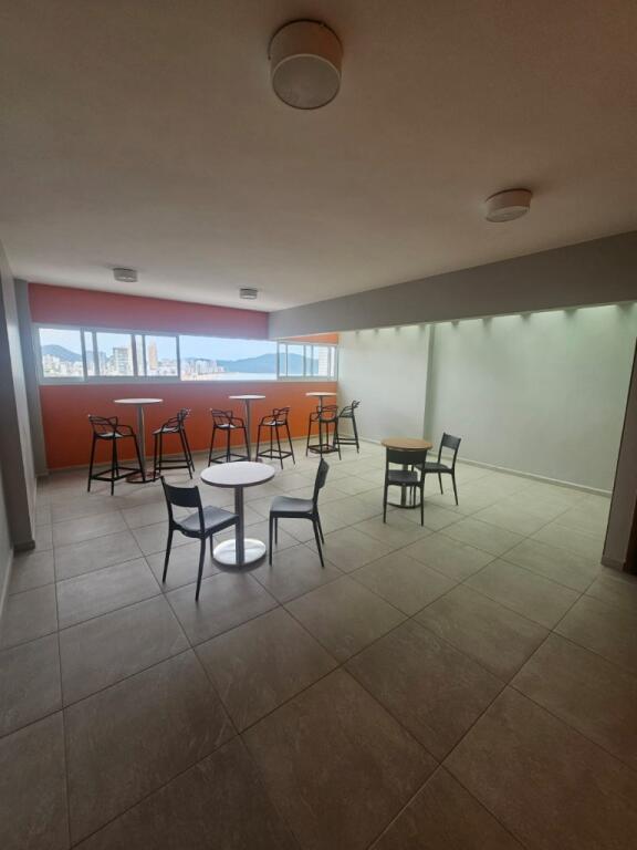 Apartamento com 2 quartos e 88 m² em Vila Caiçara, Praia Grande