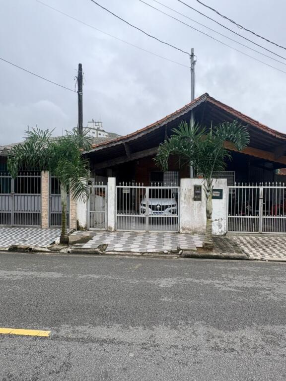 Casa com 2 quartos e 126 m² em Vila Caiçara, Praia Grande