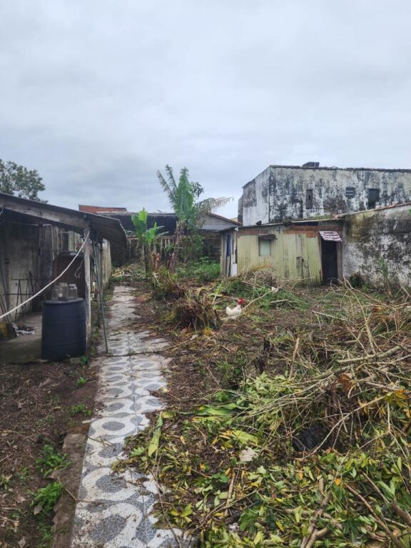 Terreno com 300 m² em Vila Caiçara, Praia Grande