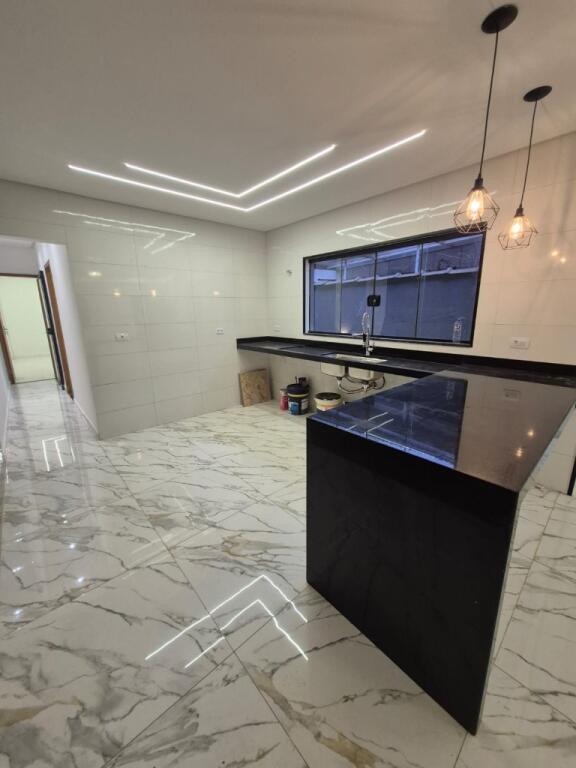 Casa com 2 quartos e 69 m² em Vila Caiçara, Praia Grande