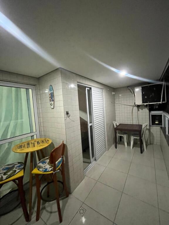 Apartamento com 2 quartos e 80 m² em Vila Caiçara, Praia Grande