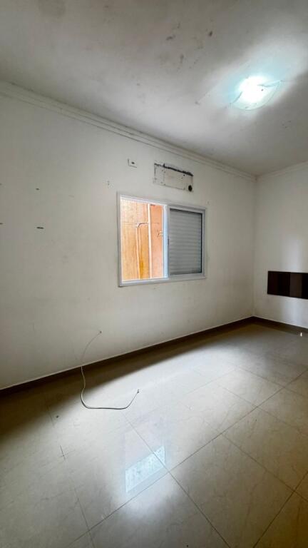 Casa com 3 quartos e 200 m² em Vila Caiçara, Praia Grande