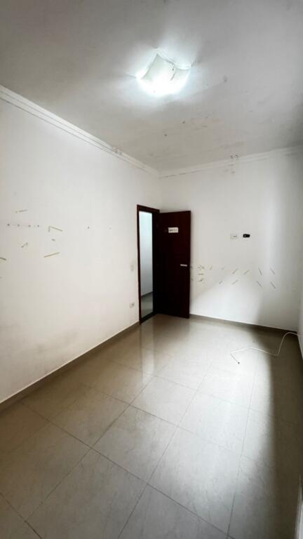 Casa com 3 quartos e 200 m² em Vila Caiçara, Praia Grande