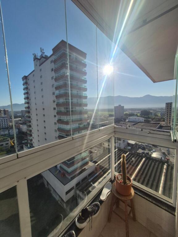 Apartamento com 2 quartos e 68 m² em Vila Caiçara, Praia Grande