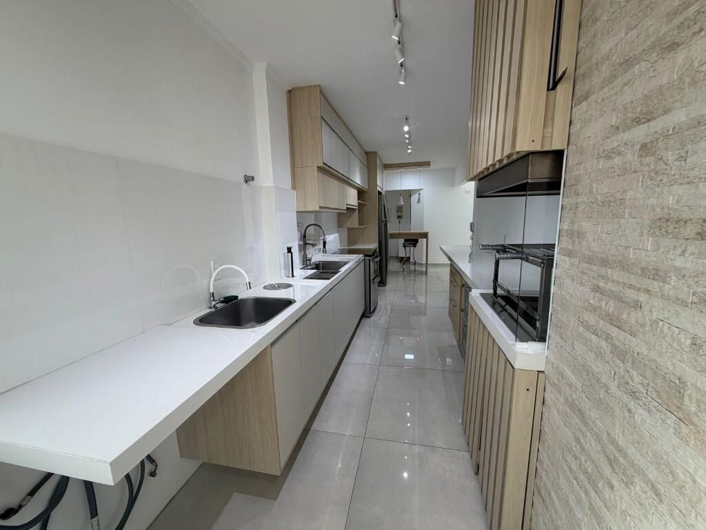 Apartamento com 2 quartos e 98 m² em Vila Caiçara, Praia Grande