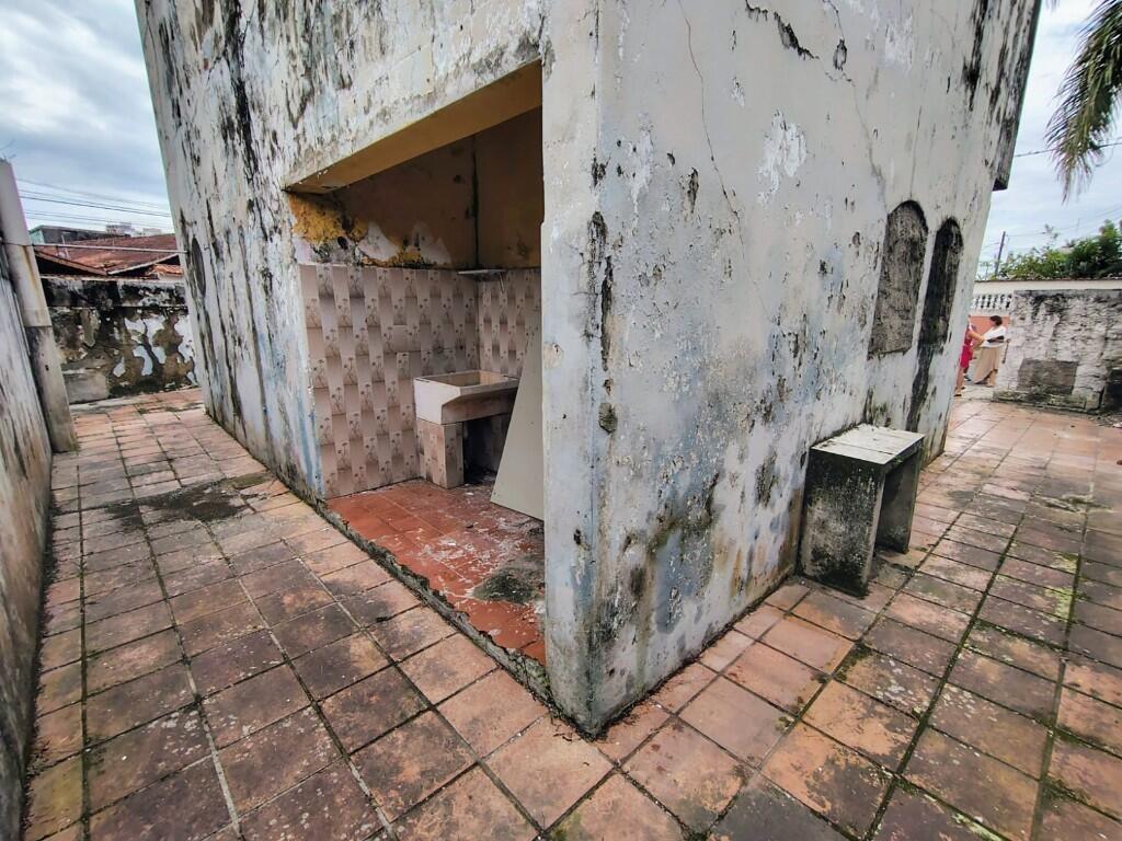 Terreno com 118 m² em Vila Caiçara, Praia Grande