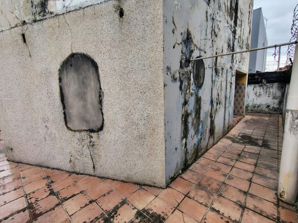 Terreno com 118 m² em Vila Caiçara, Praia Grande