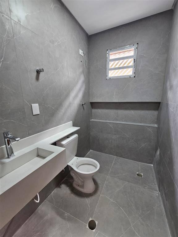 Casa com 2 quartos e 95 m² em Vila Caiçara, Praia Grande