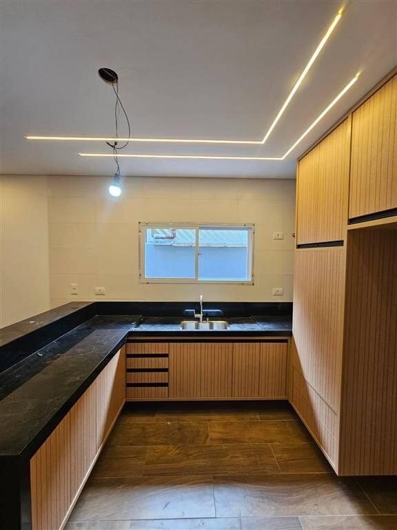 Casa com 2 quartos e 95 m² em Vila Caiçara, Praia Grande