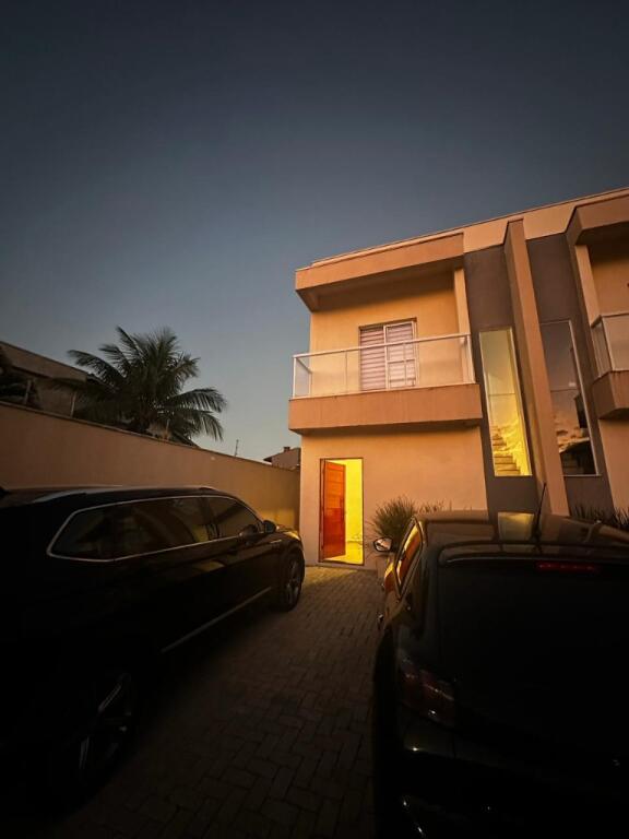 Casa com 3 quartos e 93 m² em Vila Caiçara, Praia Grande