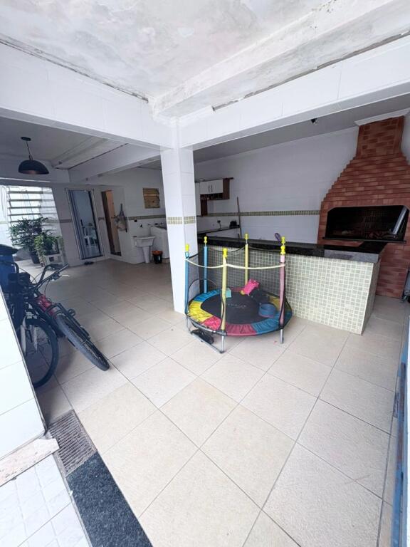 Casa com 4 quartos e 166 m² em Vila Caiçara, Praia Grande
