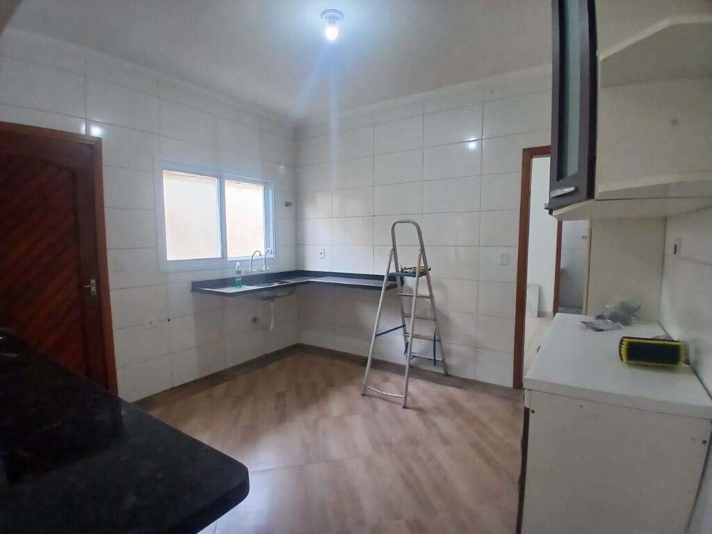 Casa com 2 quartos e 70 m² em Vila Caiçara, Praia Grande
