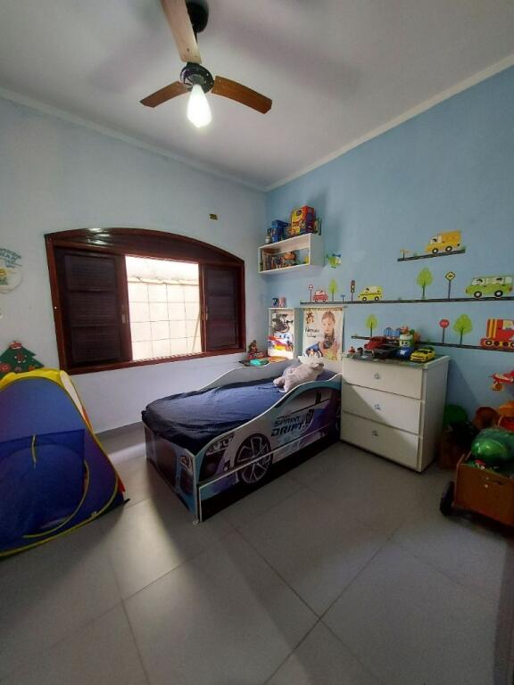Casa com 4 quartos e 250 m² em Vila Caiçara, Praia Grande