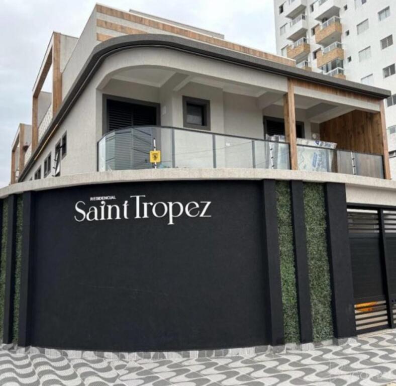 Casa com 2 quartos e 109 m² em Vila Caiçara, Praia Grande