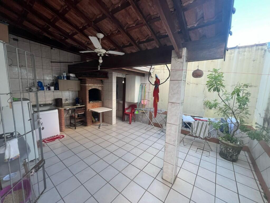 Casa com 4 quartos e 126 m² em Vila Caiçara, Praia Grande