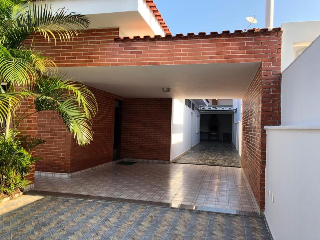 Casa com 3 quartos e 272 m² em Vila Caiçara, Praia Grande