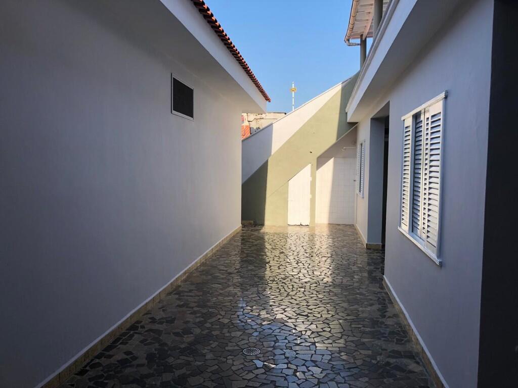 Casa com 3 quartos e 272 m² em Vila Caiçara, Praia Grande