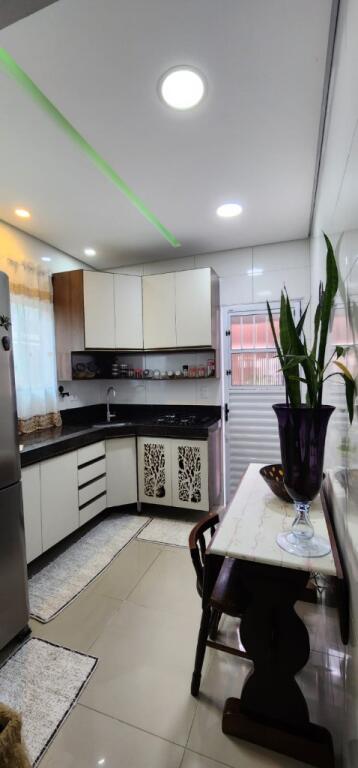 Casa com 2 quartos e 70 m² em Vila Caiçara, Praia Grande