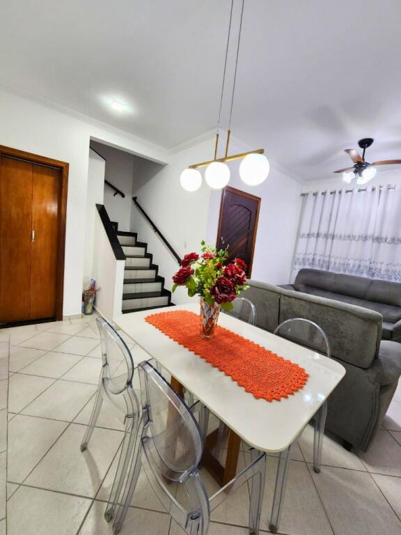 Casa com 2 quartos e 89 m² em Vila Caiçara, Praia Grande