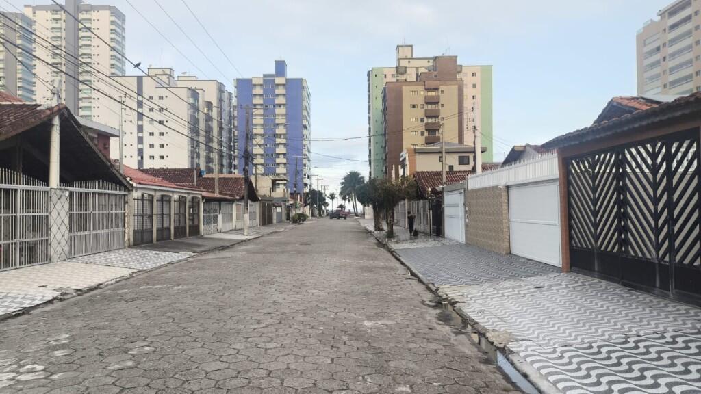 Casa com 3 quartos e 206 m² em Vila Caiçara, Praia Grande