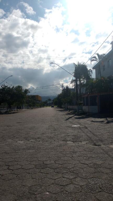 Casa com 3 quartos e 120 m² em Vila Caiçara, Praia Grande