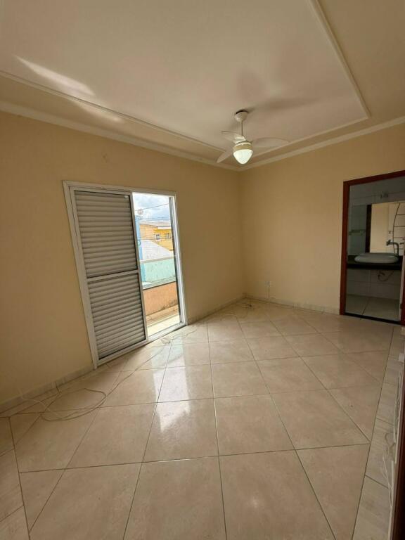Casa com 2 quartos e 76 m² em Vila Caiçara, Praia Grande