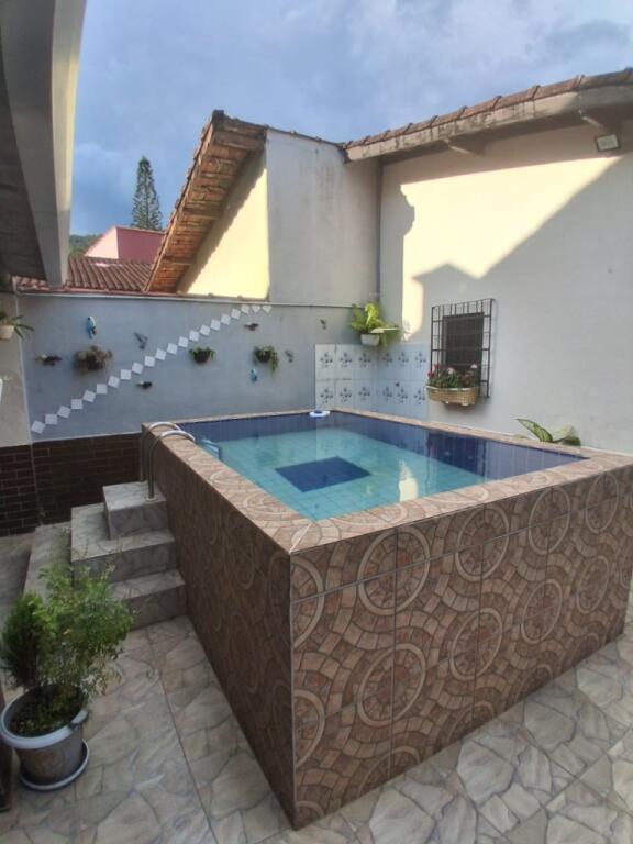 Casa com 2 quartos e 182 m² em Vila Caiçara, Praia Grande