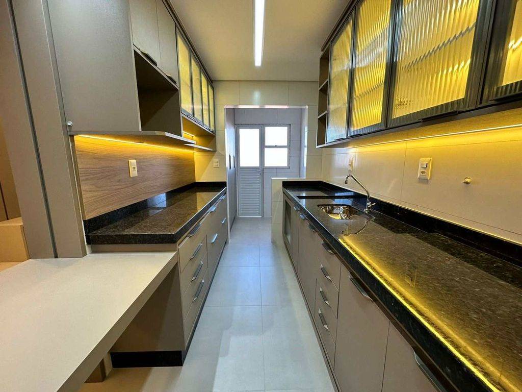 Apartamento com 2 quartos e 71 m² em Ocian, Praia Grande