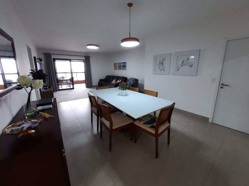 Apartamento com 3 quartos e 145 m² em Ocian, Praia Grande
