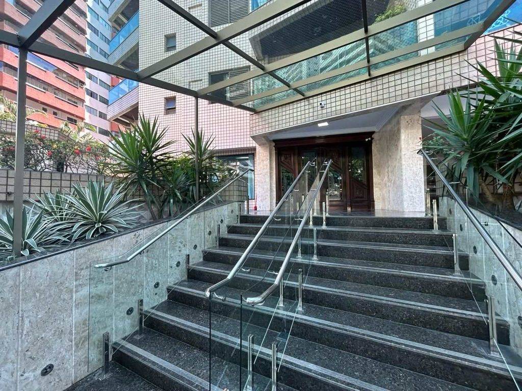 Apartamento com 3 quartos e 170 m² em Ocian, Praia Grande