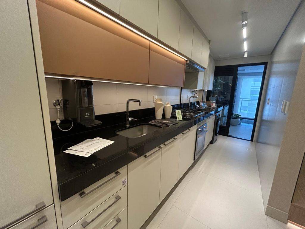 Apartamento com 2 quartos e 90 m² em Ocian, Praia Grande