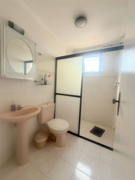 Apartamento com 1 quarto e 51 m² em Ocian, Praia Grande
