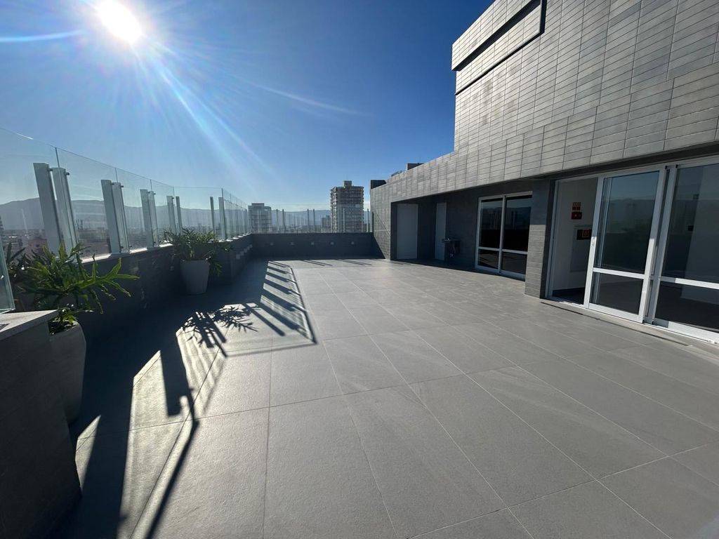 Apartamento com 2 quartos e 63 m² em Ocian, Praia Grande
