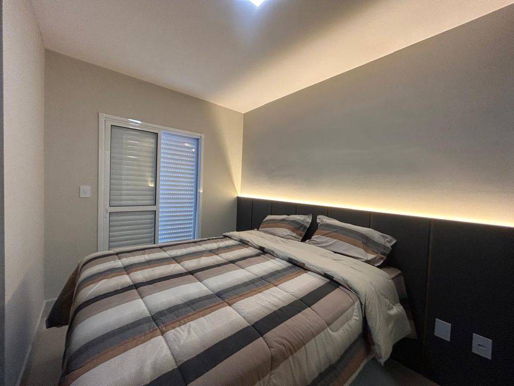 Apartamento com 2 quartos e 74 m² em Ocian, Praia Grande