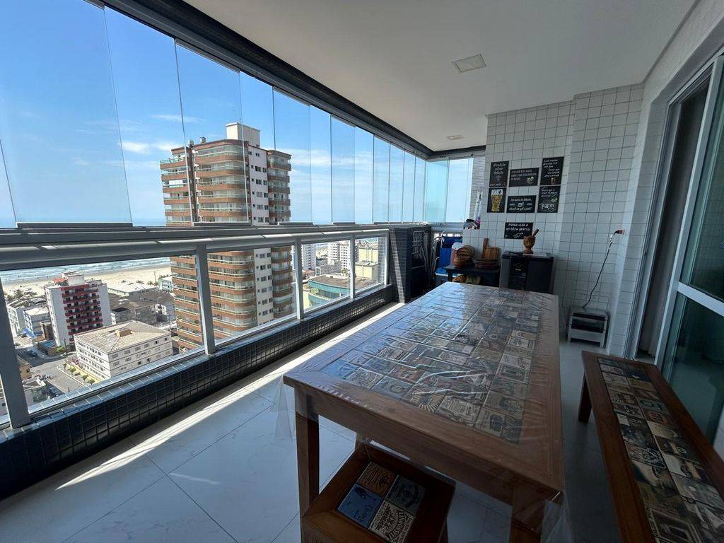 Apartamento com 3 quartos e 132 m² em Ocian, Praia Grande