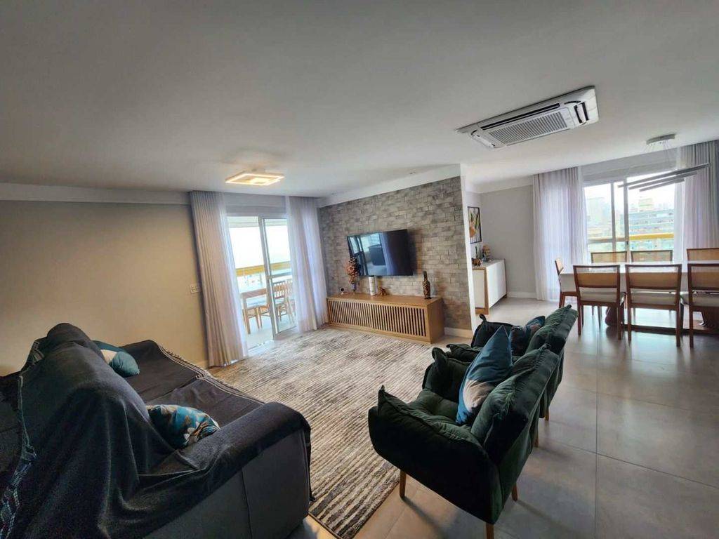 Apartamento com 3 quartos e 190 m² em Ocian, Praia Grande