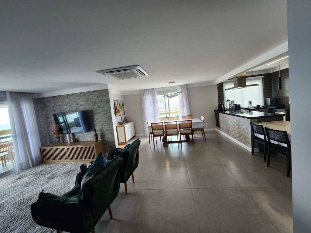 Apartamento com 3 quartos e 190 m² em Ocian, Praia Grande