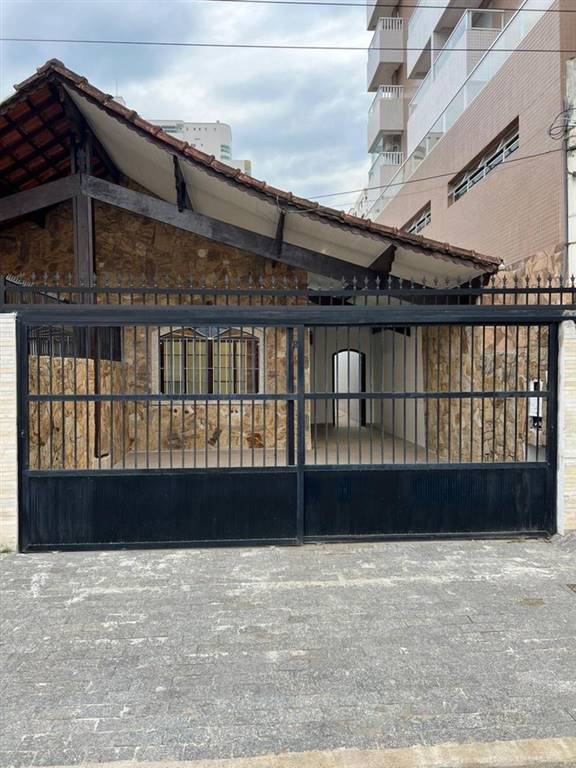 Casa com 2 quartos e 85 m² em Ocian, Praia Grande